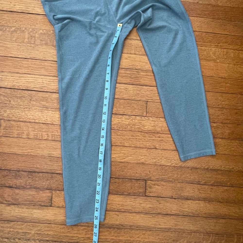 Vuori Vibe Elevation Legging Shade Heather Sz. XL Drawstring - Picture 8 of 9